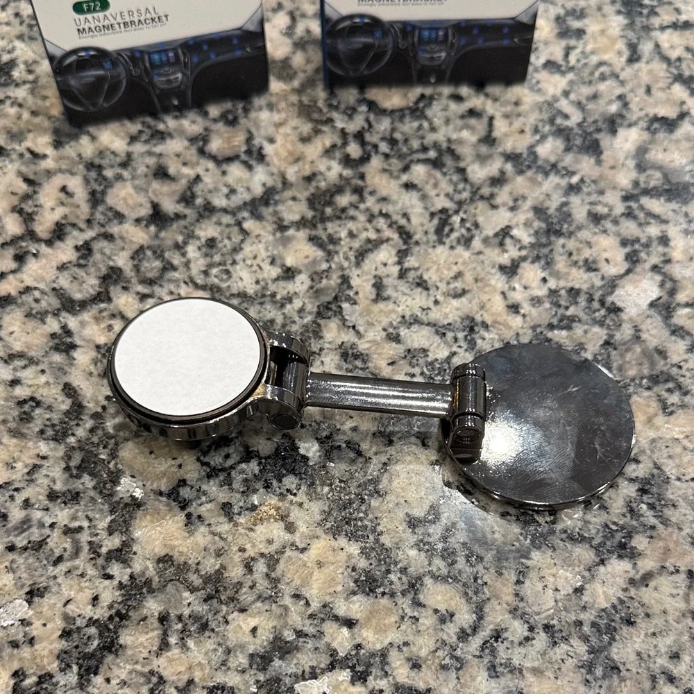 Black Universal Magnetic Bracket